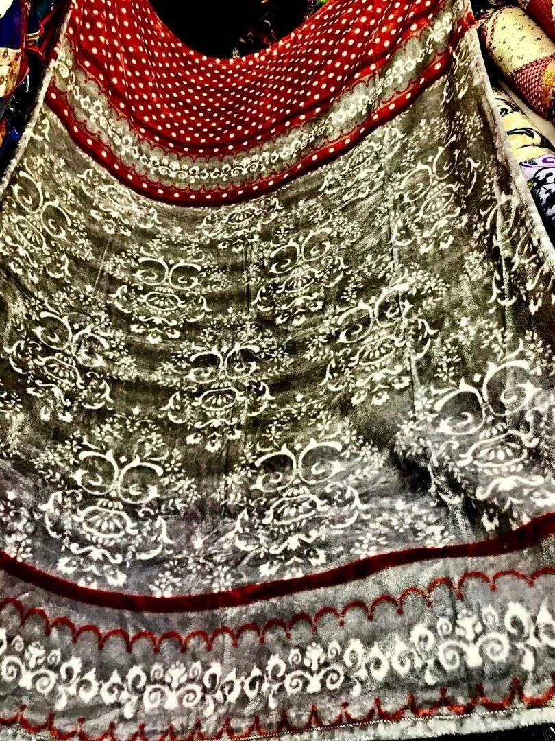 پتو مسافرتی گلدار