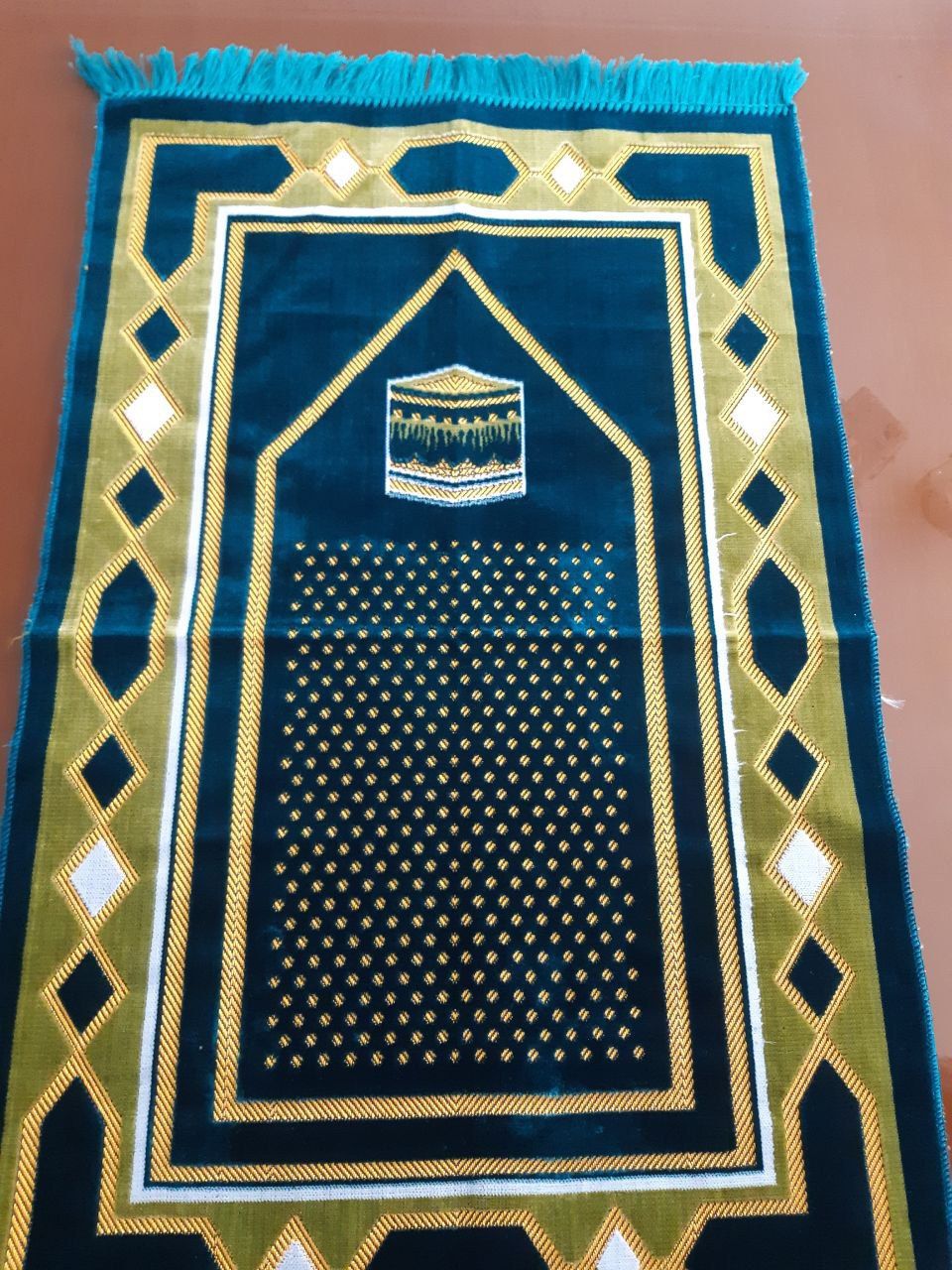 Zagruse مصلی فیکٹری